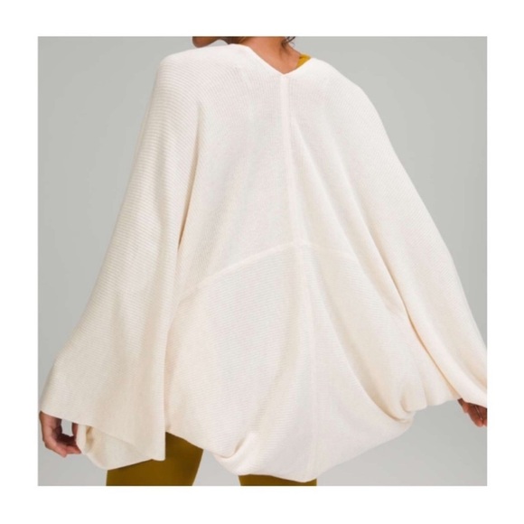 Lululemon Cashlu Knit Textured Wrap Size M/L - Picture 12 of 12